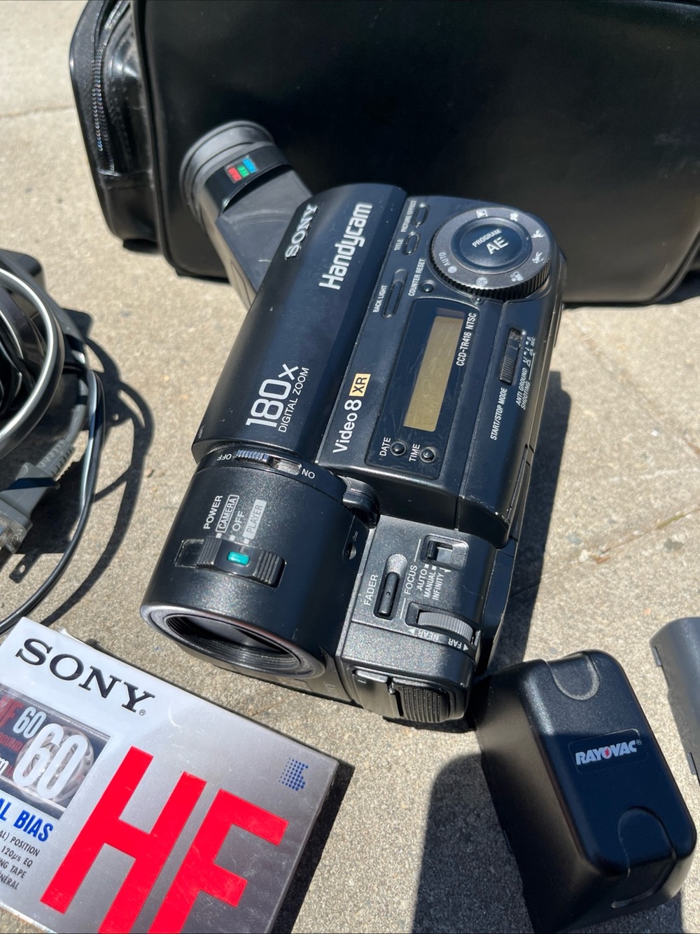 Sony Black Handycam Video8 XR 180x Digital Zoom Camcorder READ
